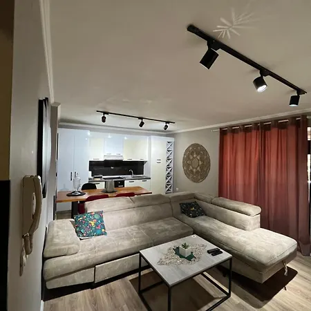 Apartmán Comfort 24h Check-in Tirana